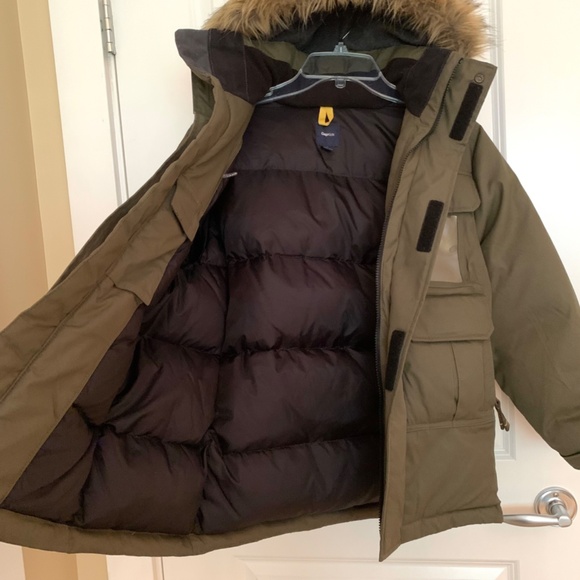 Gap Kids Winter Down Puffer Hooded Parka Jacket in Olive Green Size Large (10 ) - Picture 10 of 14